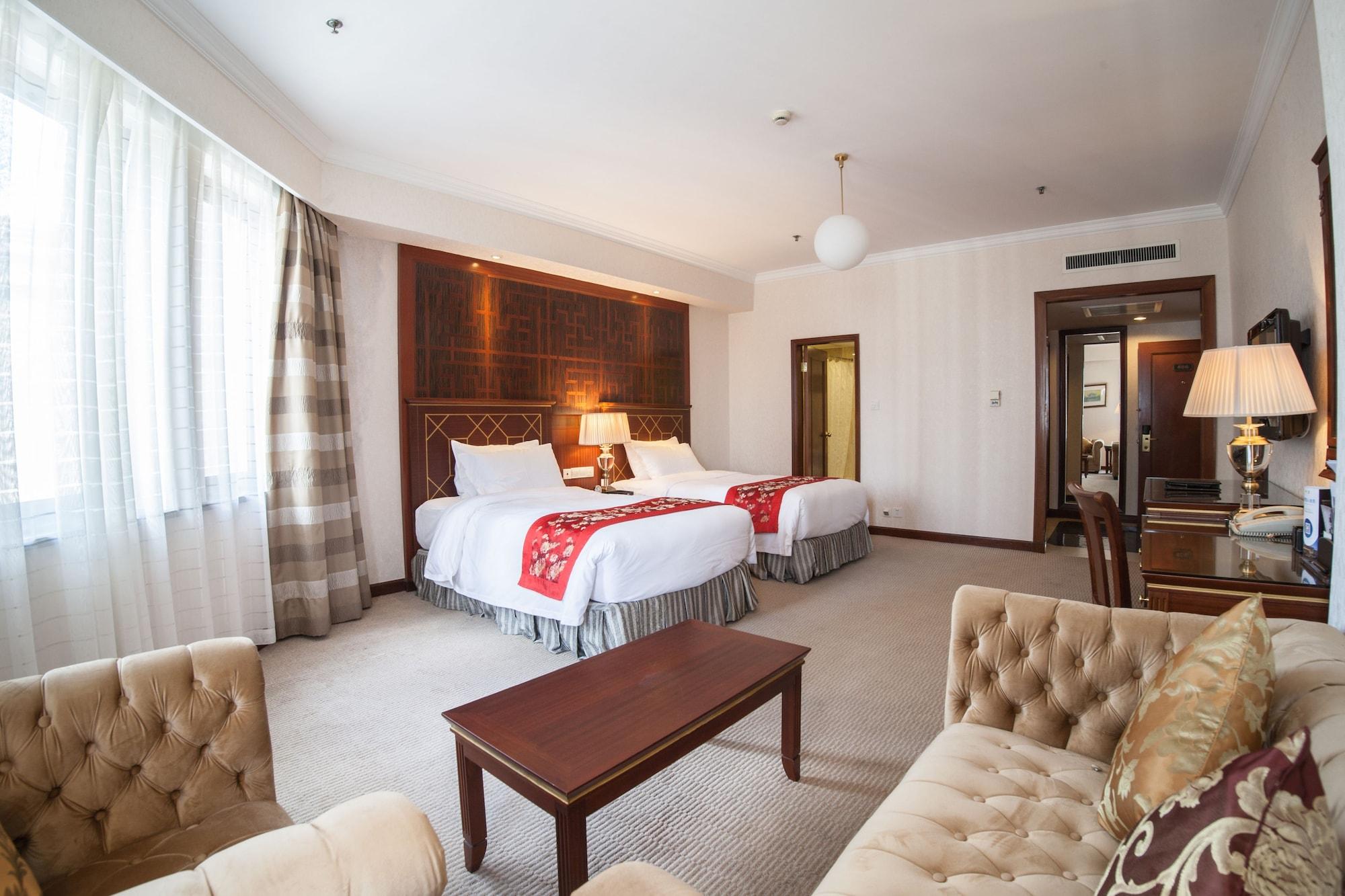 Jin Jiang Park Hotel Шанхай Екстериор снимка