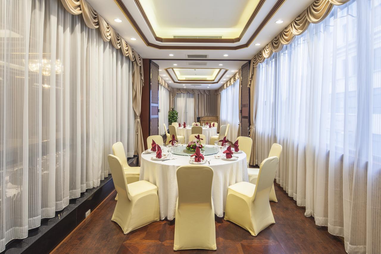 Jin Jiang Park Hotel Шанхай Екстериор снимка