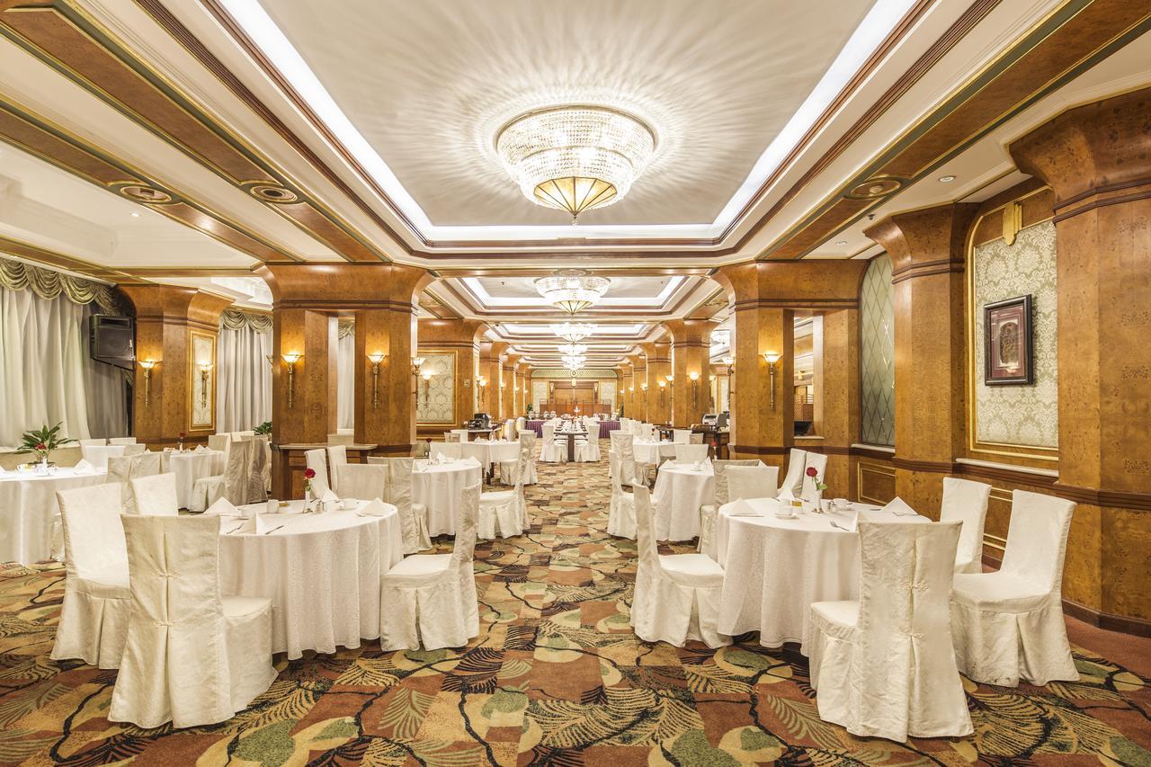 Jin Jiang Park Hotel Шанхай Екстериор снимка