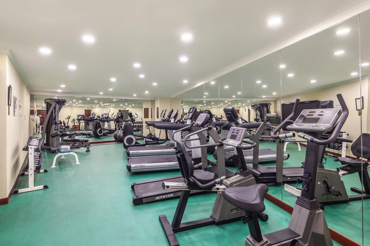 Jin Jiang Park Hotel Шанхай Екстериор снимка