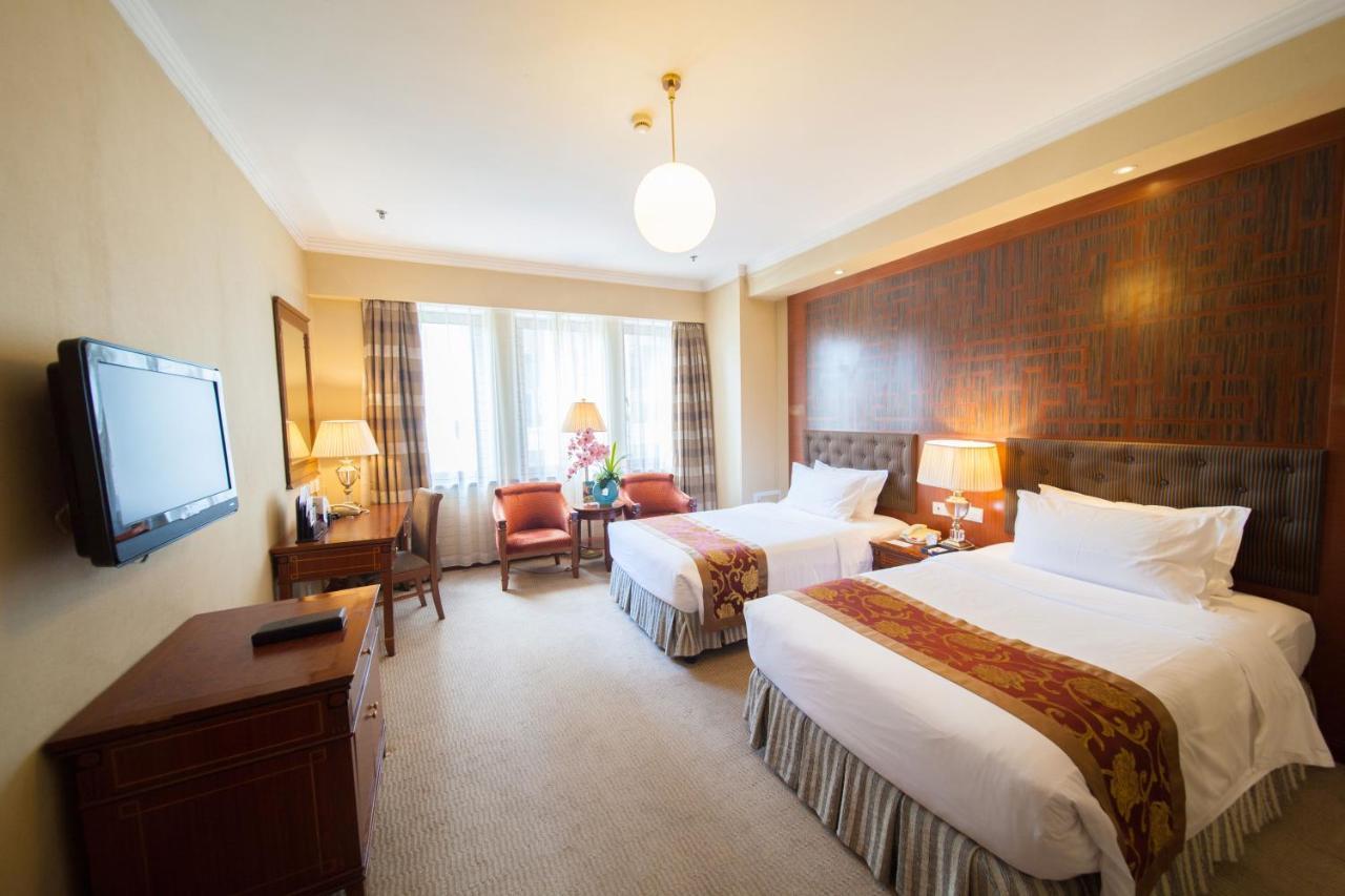 Jin Jiang Park Hotel Шанхай Екстериор снимка