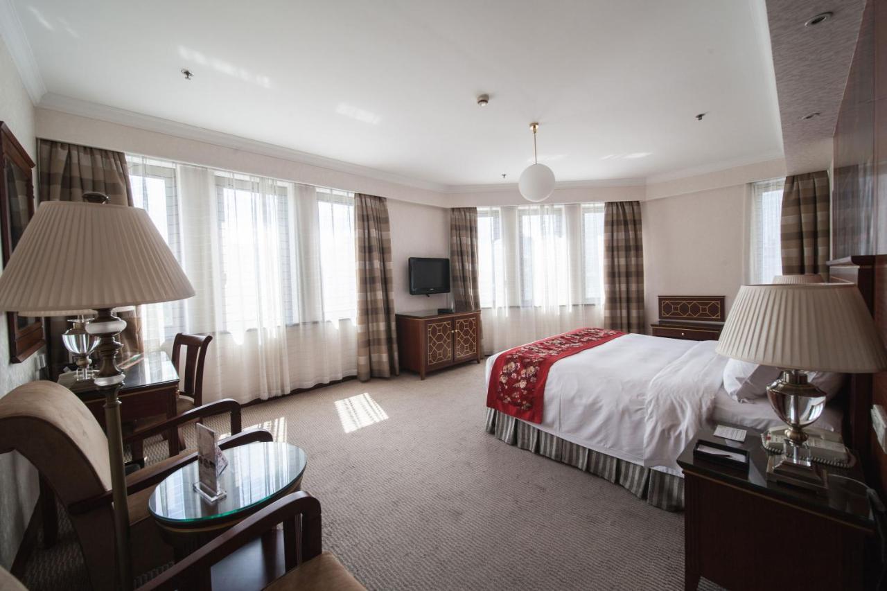 Jin Jiang Park Hotel Шанхай Екстериор снимка
