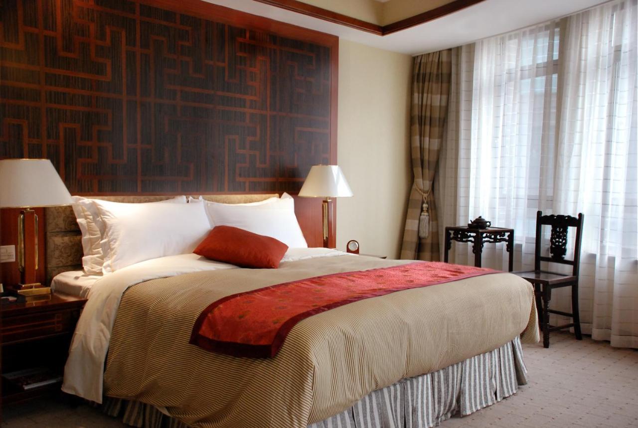 Jin Jiang Park Hotel Шанхай Екстериор снимка